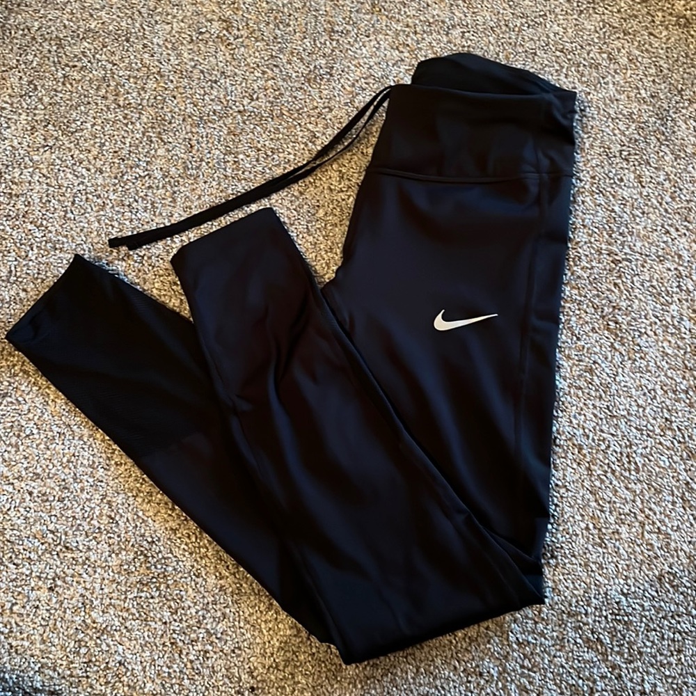 Nike Dri-FIT Mid-Rise Mesh-Panelled Black Training Leggings - XS